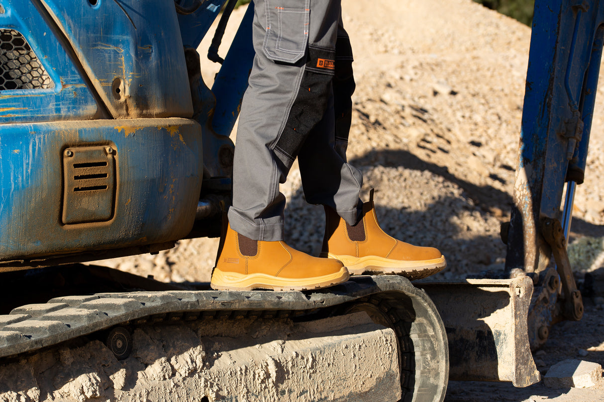 Black Hammer - 1666 Alex Slip On Chelsea Men's Safety Boots