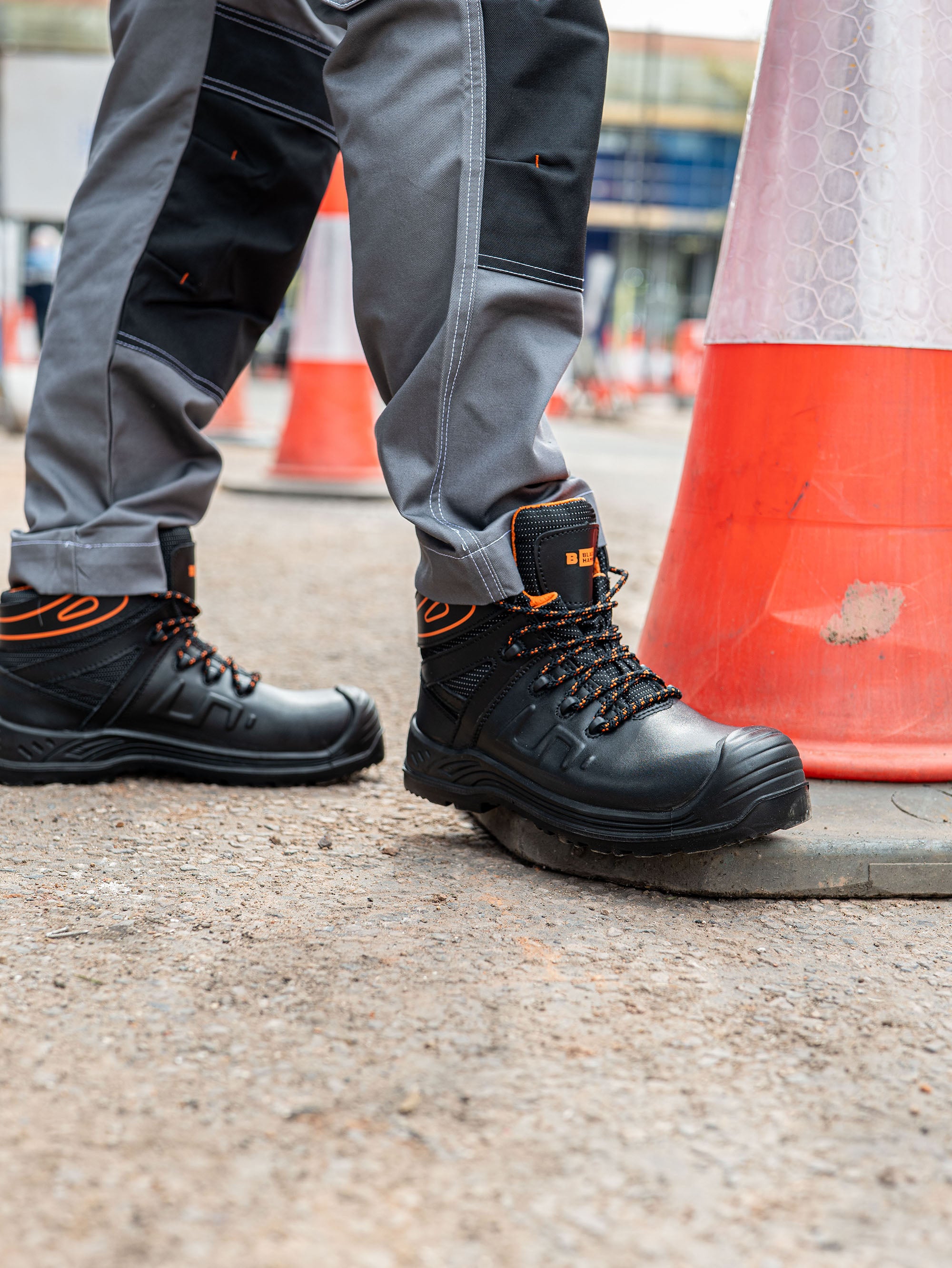 PEAK Safety Shoes Waterproof Men Women Work Boots Leather Lightweight