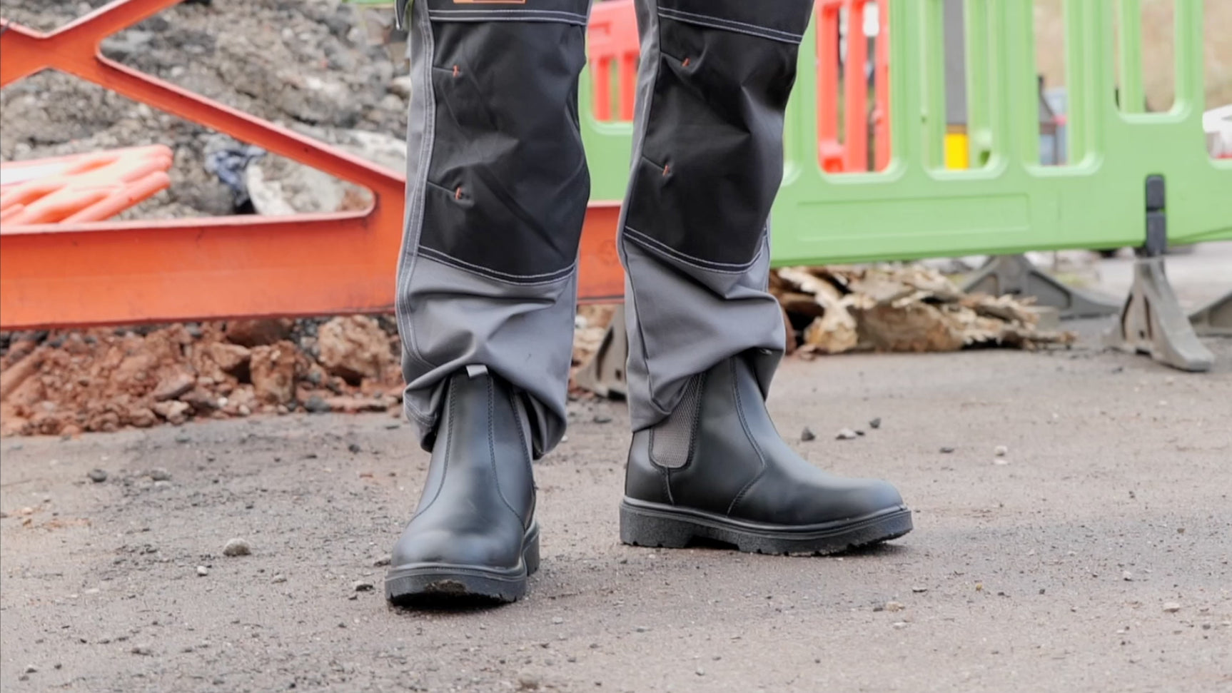 Slip on safety boots