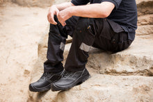 Load image into Gallery viewer, Lightweight Leather Safety Shoes | Metal Free S3 SRC | Metal Free Safety Boots &amp; Trainers 2252

