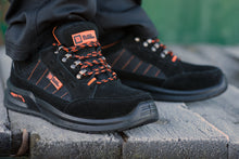 Load image into Gallery viewer, Lightweight Safety Shoes for Men with Steel Midsole S1P SRC | 9952 Black Hammer
