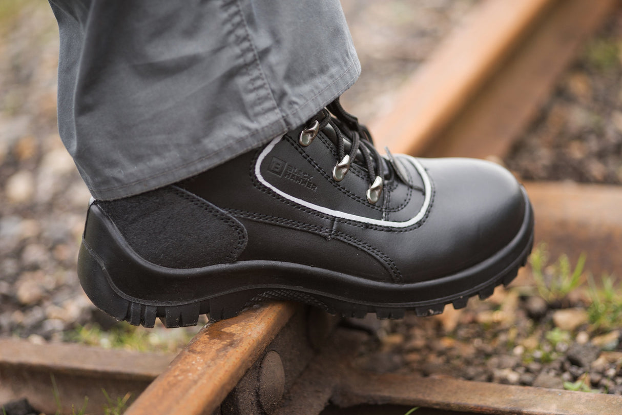 7752 Mens Safety Boots with Steel Toe Cap