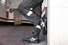 Load image into Gallery viewer, Mens Safety Trainers Non Metal Free S1P SRC | Ultra Lightweight Wide Fit 1997
